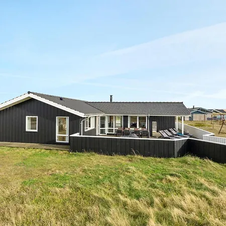 Gorgeous Home In Hvide Sande With Sauna * Bjerregård