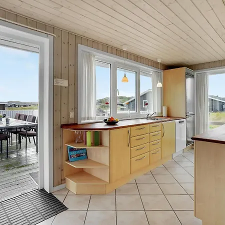 Gorgeous Home In Hvide Sande With Sauna * Bjerregård
